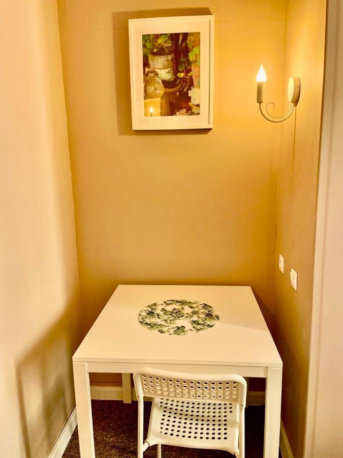 Backpack Apart Rooms Varşovia Exterior foto