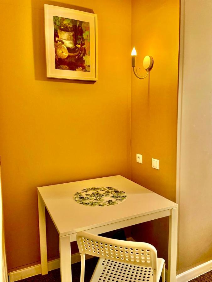Backpack Apart Rooms Varşovia Exterior foto